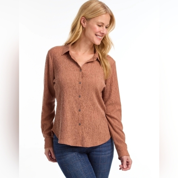Universal Thread Tops - NWT No Comment Chocolate Brown Button Front Blouse